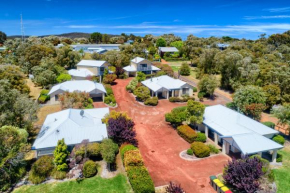 Bayside Villas, Walpole